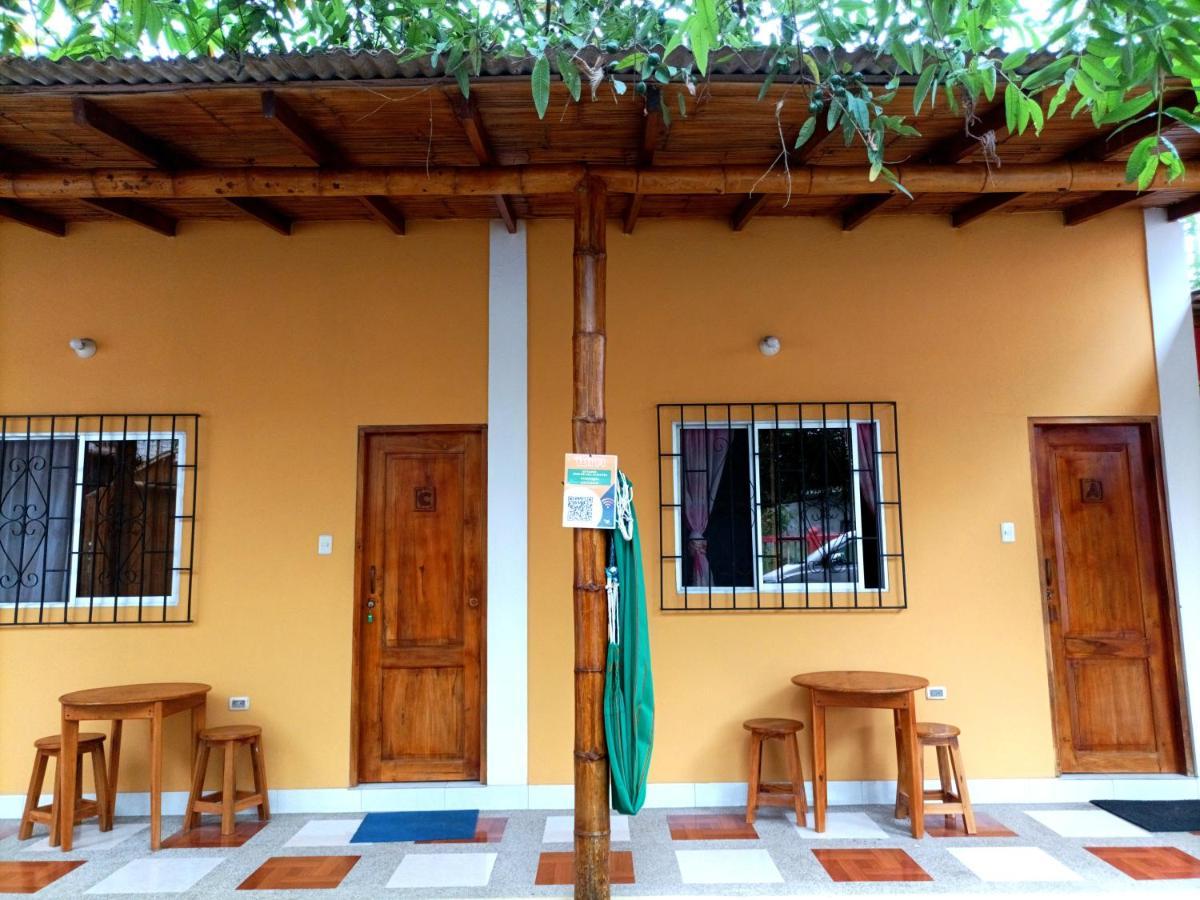 Hotel La Casa De Lili Olón Exterior foto